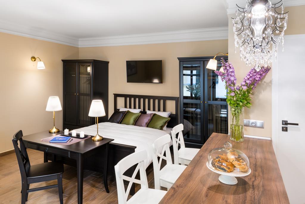 P&J Luxury Apartments 克拉科夫 外观 照片