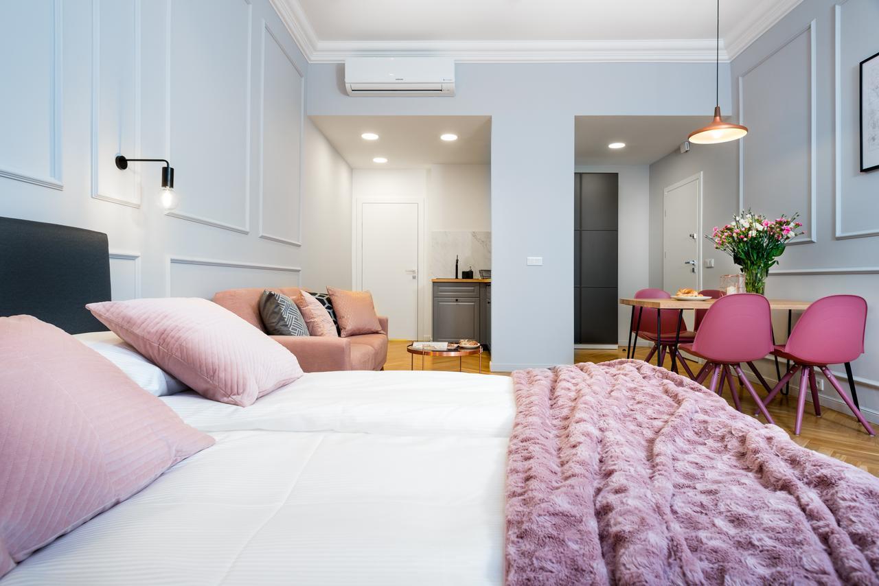 P&J Luxury Apartments 克拉科夫 外观 照片