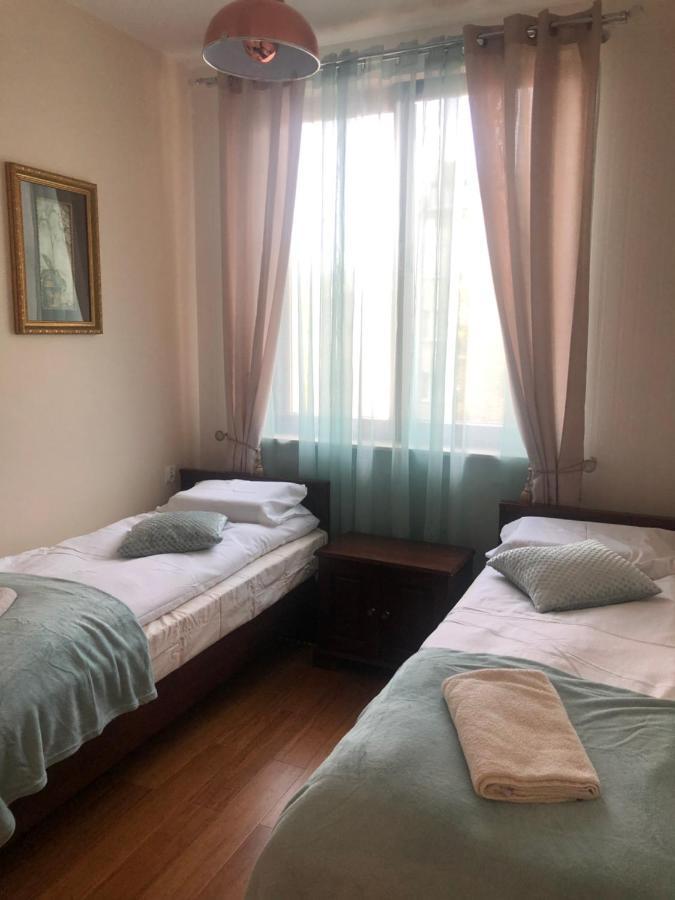 P&J Luxury Apartments 克拉科夫 外观 照片