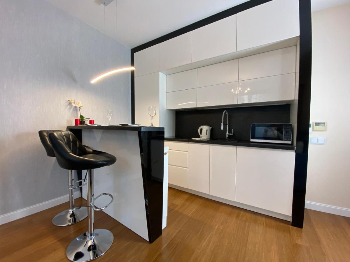 P&J Luxury Apartments 克拉科夫 外观 照片
