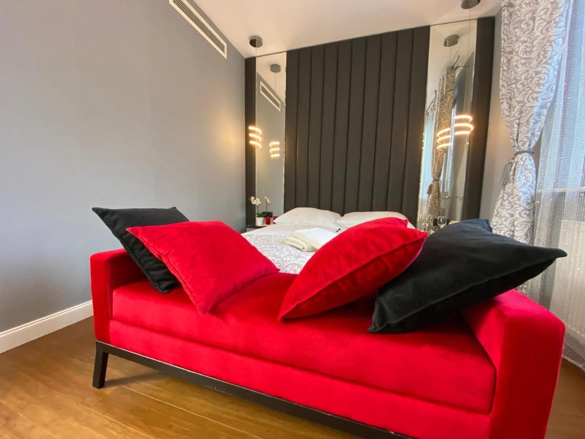 P&J Luxury Apartments 克拉科夫 外观 照片